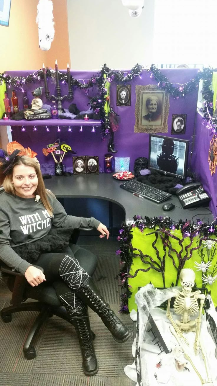 Pin about Halloween office on Halloween & Christmas ...