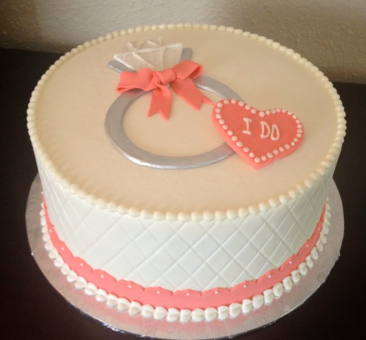 Best 25+ Engagement cakes ideas on Pinterest Engagement ...