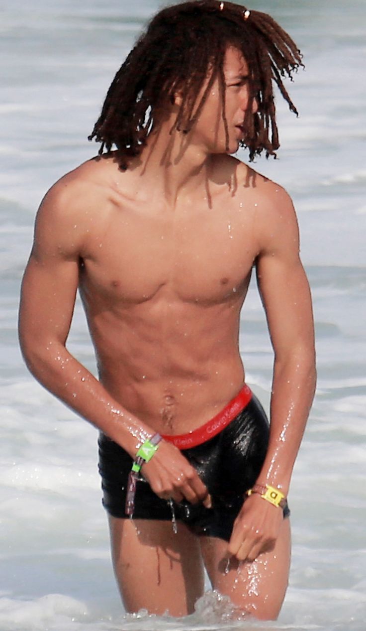 naked pic of jaden nude pussy lips up close