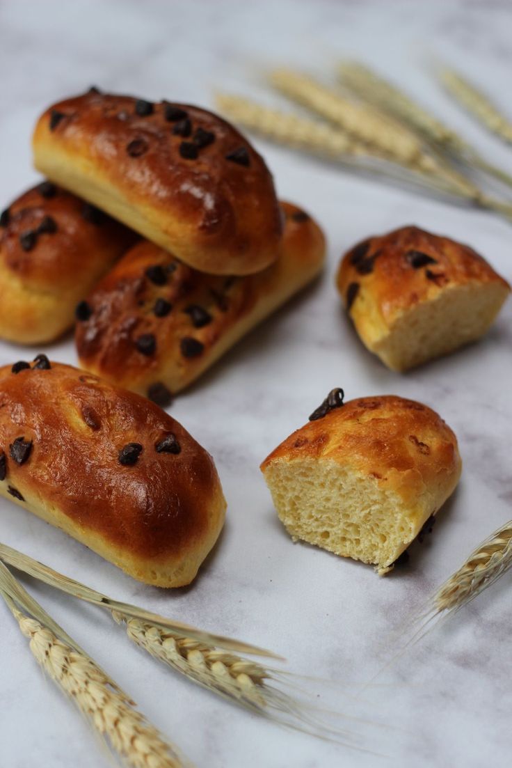 BRIOCHE SANS BEURRE AUX PÉPITES DE CHOCOLAT - Les petits ... BRIOCHE SANS BEURRE AUX PÉPITES DE CHOCOLAT - Les petits ...