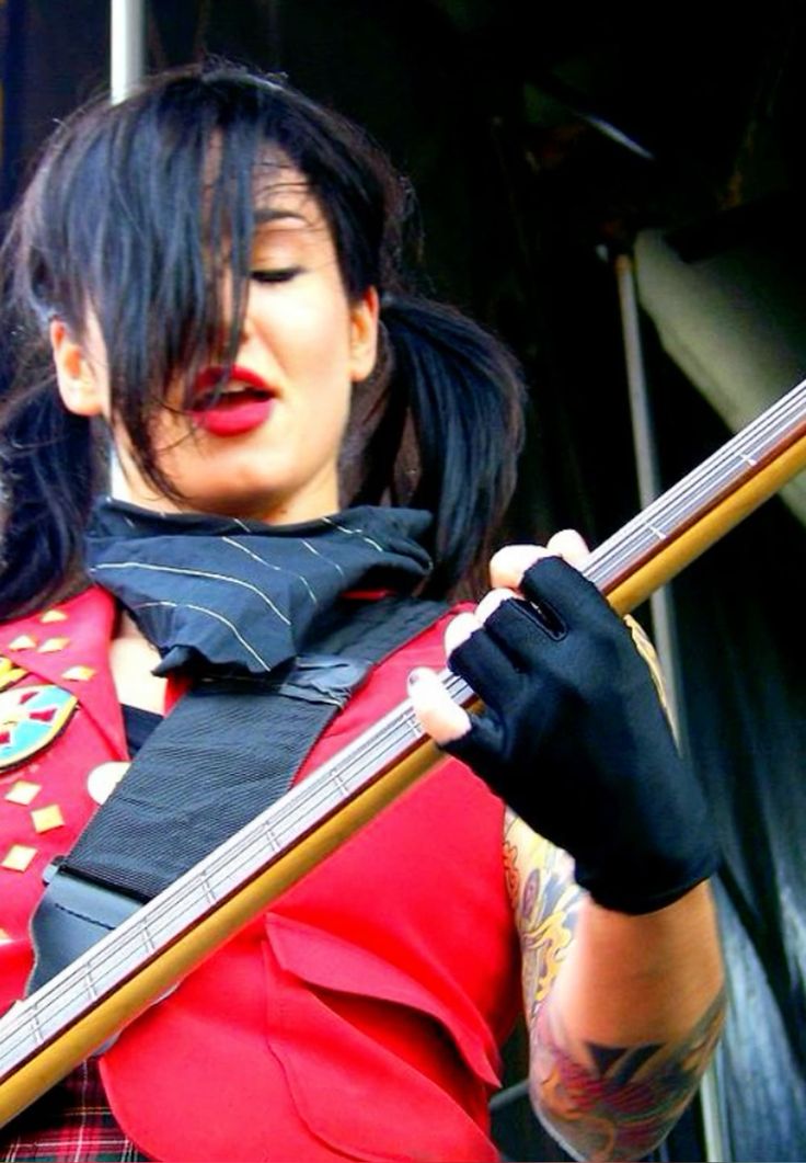 Lyn-Z Way in 2024 | Lindsey way, Gerard way wife, Mindless self indulgence