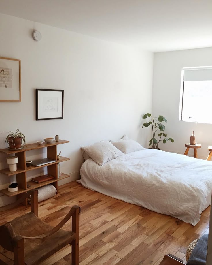 Simple Bedrooms 25+ best simple bedrooms ideas on pinterest | simple bedroom decor Simple Bedrooms 25+ best simple bedrooms ideas on pinterest | simple bedroom decor