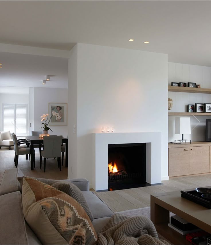 Best 25+ Modern fireplace ideas on Pinterest | Modern fireplaces Modern luxury bedroom and Fireplace design