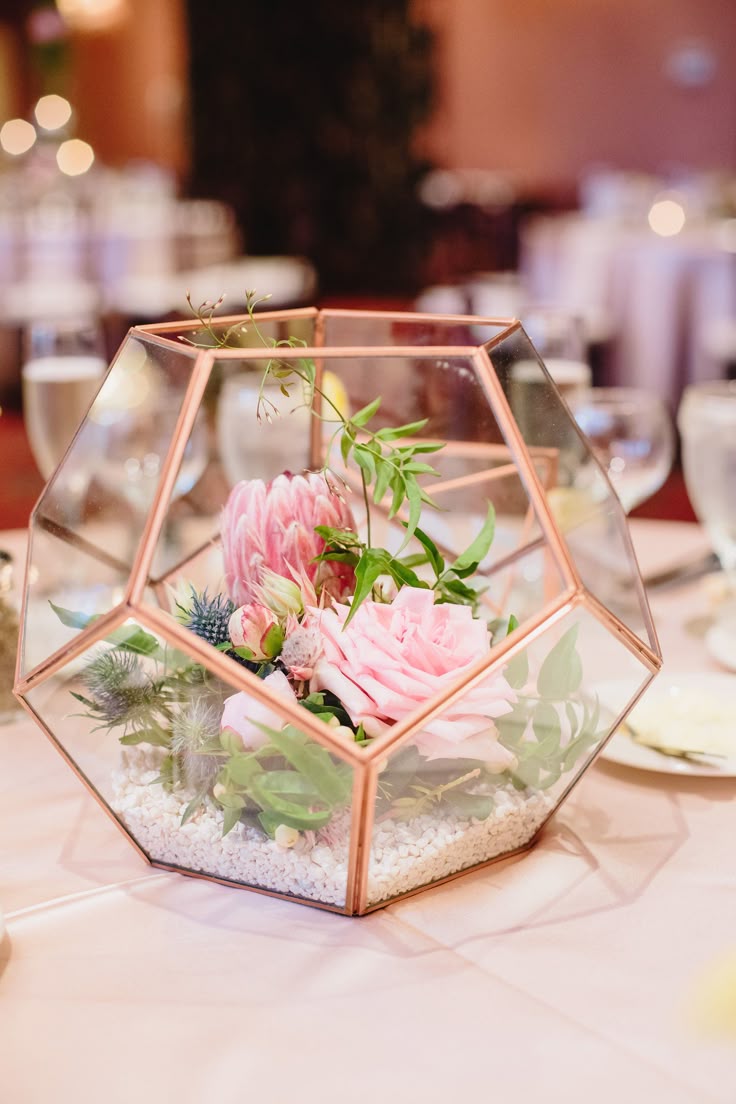Best Modern Wedding Decorations Ideas On Pinterest Modern - Modern Geometric Wedding Decor By Studio Vincca best modern wedding decorations ideas on pinterest modern - modern geometric wedding decor by studio vincca