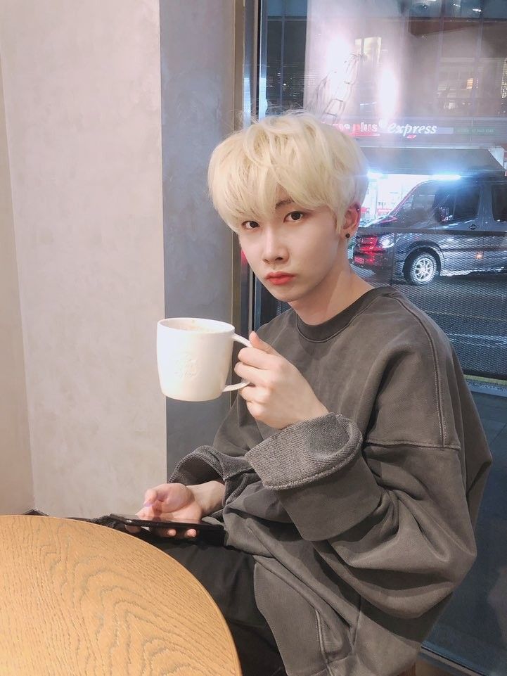 verivery hoyoung boyfriend material kpop boy show me verivery hoyoung boyfriend material kpop boy show me