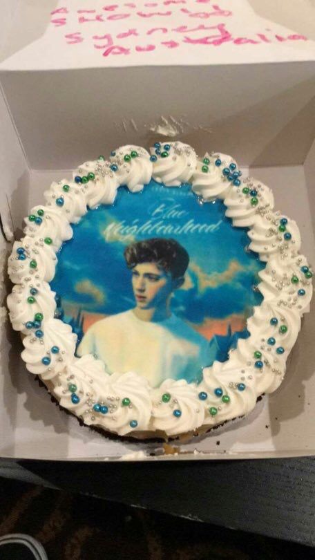 Troye Sivan Birthday Cakes Troye Sivan Birthday Cakes