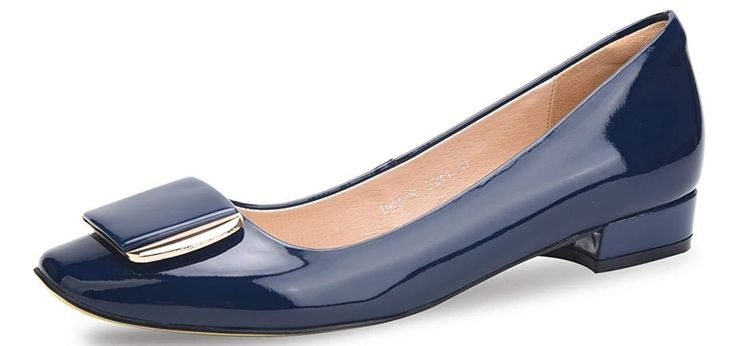 shoes with flat heels
