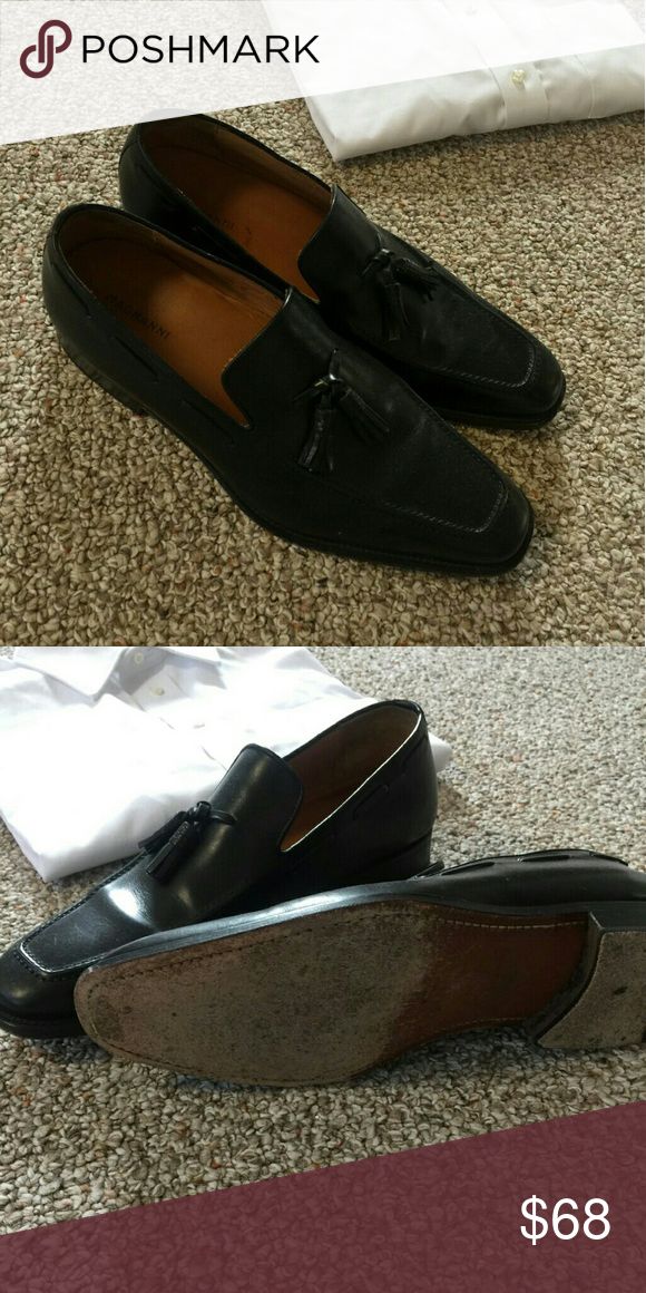 Men's luxury shoes Black tassel leather slip on shoes Worn. In good conditio...