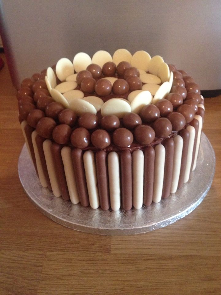 Best 25+ Malteaser cake ideas on Pinterest Malteser cake ...