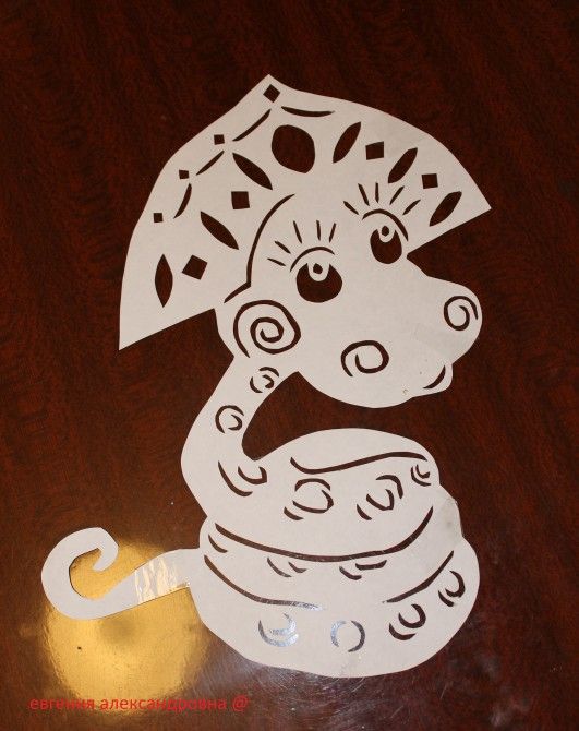 Printable Cobra Template Printable patterns, Snake crafts, Easy doodles drawings