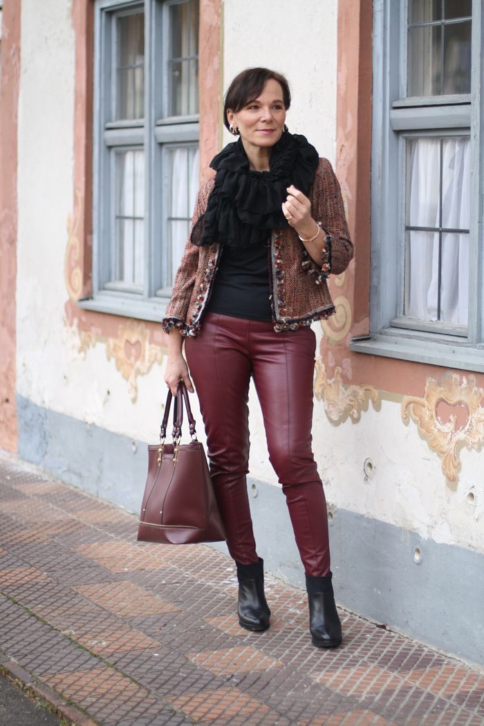 braun rote jacke mode style braun rote jacke mode style