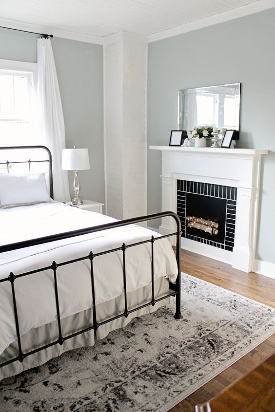 Modern Farmhouse Staple: Antique Black Bed (Part 1) BLACK BED Love Modern Farmhouse Staple: The Antique Black Bed - Modern Farmhouse Staple: Antique Black Bed (Part 1) BLACK BED Love