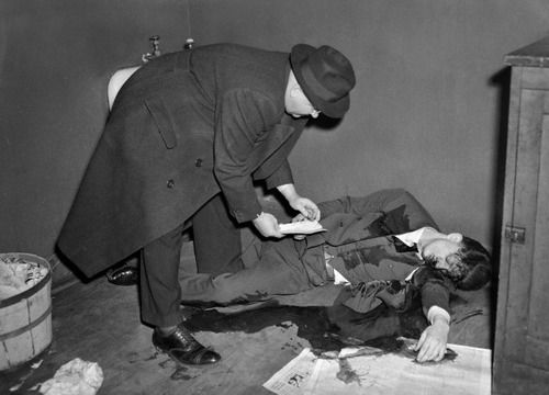 a look at the criminal life and empire of italian gangster al capone A young capone learned invaluable lessons that were the foundation of the criminal empire he al capone practicing with of the italian gangster community. a look at the criminal life and empire of italian gangster al capone A young capone learned invaluable lessons that were the foundation of the criminal empire he al capone practicing with of the italian gangster community.