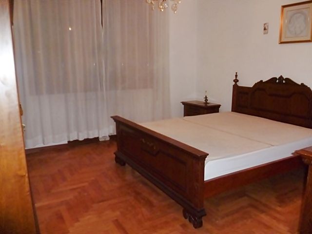 Oltre 20 migliori idee su Camera da letto in legno scuro su ... Oltre 20 migliori idee su Camera da letto in legno scuro su ...