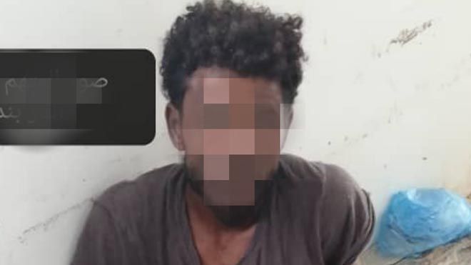ضبط مسلح أطلق النار على أملاك مواطنين بالشيخ عثمان اعتقلت قوات الحزام الأمني في ساعة متأخرة من الشيخ عثمان إطلاق الرصاص Www Alayyam Info Okay Gesture