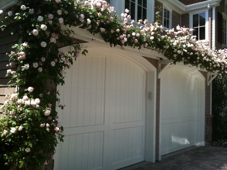 Best 20+ Door Arbor Ideas On Pinterest—no Signup Required Diy Trellis above garage door planted with pink climbing roses - Best 20+ Door Arbor Ideas On Pinterest—no Signup Required Diy