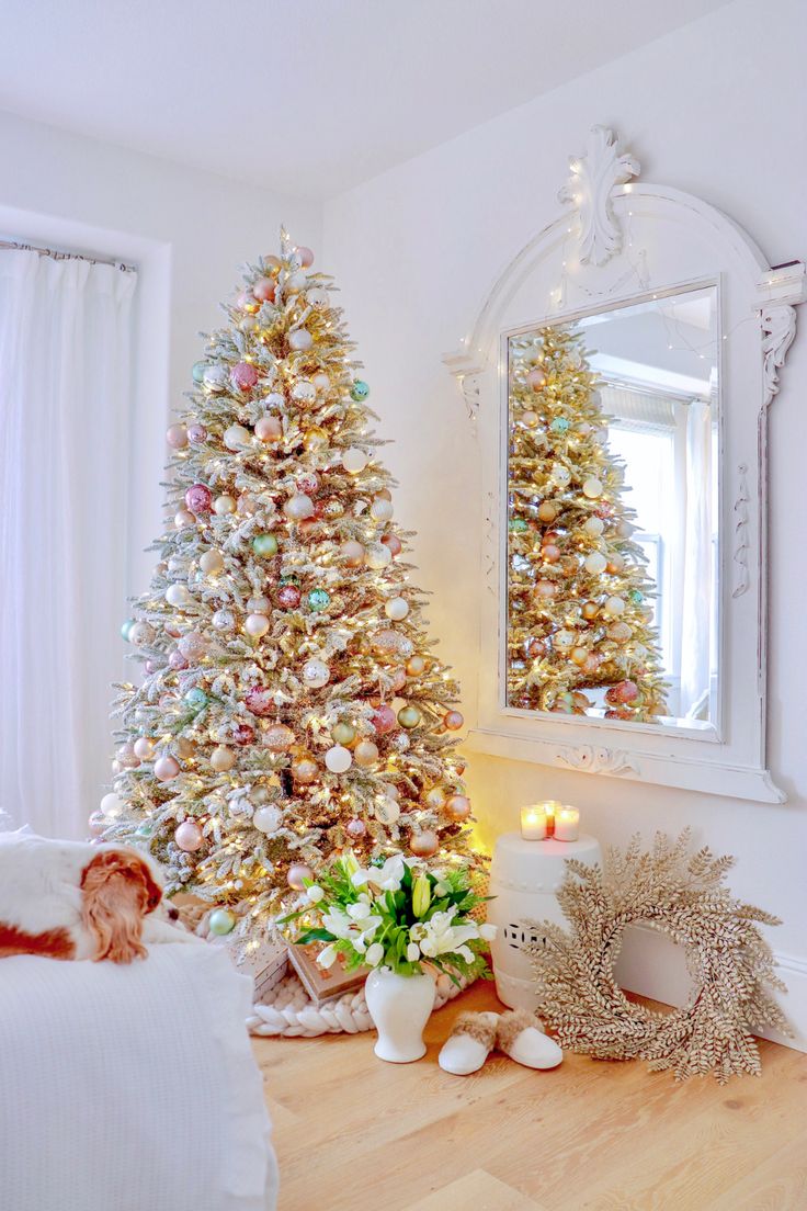 Holiday tree decorations