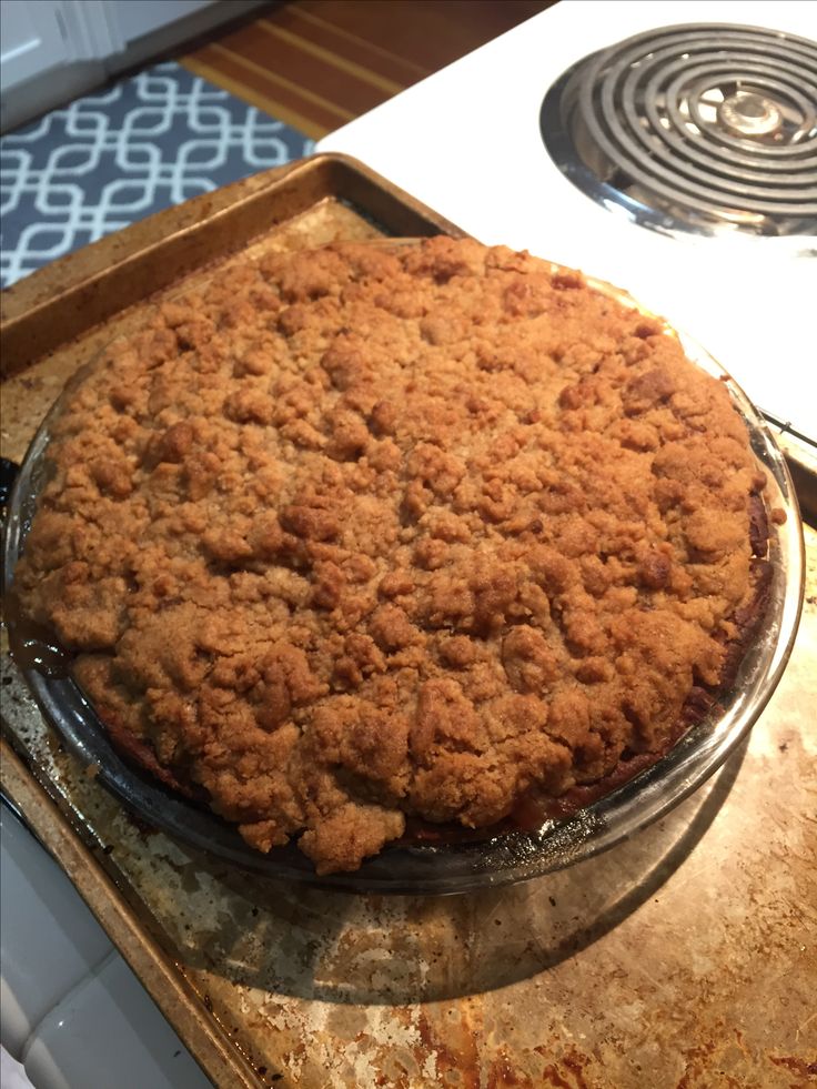 strawberry crumble cake near me