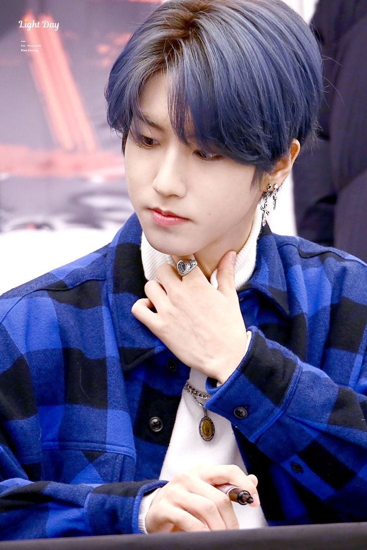 Han jisung | Baby squirrel, Blue hair, Kids