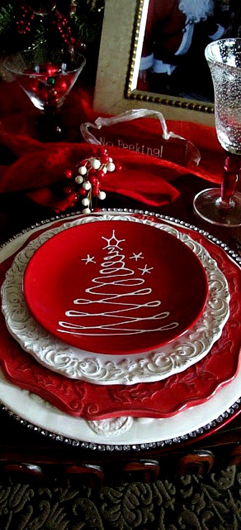 best 25 christmas dinnerware ideas on pinterest waechtersbach christmas dishes