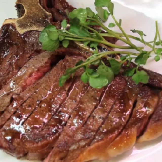 How to cook a t bone steak in a pan perfectly use a high heat and pan fry it quickly, not adding the steak to the pan until the pan is already hot. How To Prepare T-Bone : How to Cook a Tender & Juicy T-Bone Steak in the Oven | T ...