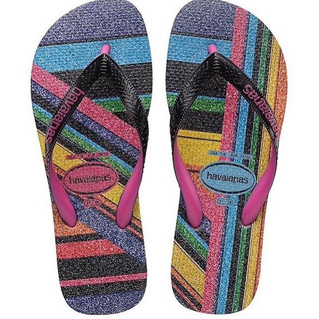 Havaianas Top Fashion Cor: Rosa Hollywood Coleção 2019/2020 Modelo Exclusivo Valor: Havaianas Top Fashion Cor:… | Flip flops style, Flip flops, Striped flip flops