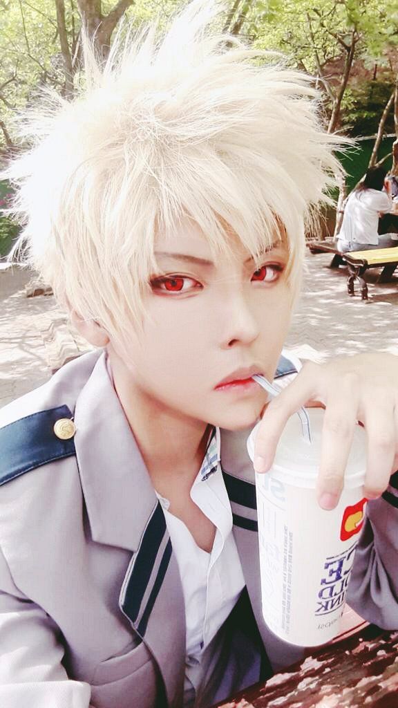 Resultado de imagem para moemoehana cosplay my hero academia