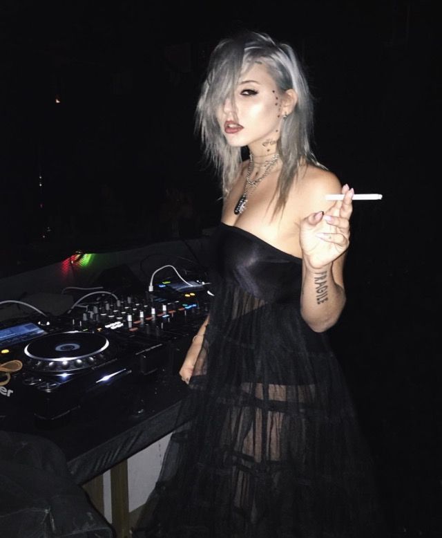 Goth mädchen kennenlernen
