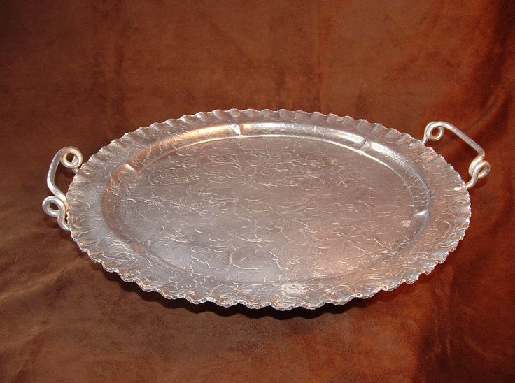 Round Silver Look Aluminum Serving Tray With Handles Large Fruits Flowers Hand Forged Trays Round Silver Look Aluminum Serving Tray, Large Round Metal Tray With Handles