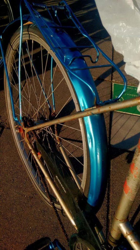 How To Paint A Bike Without Taking It Apart Paint Bike Dutch Style Bike Bike