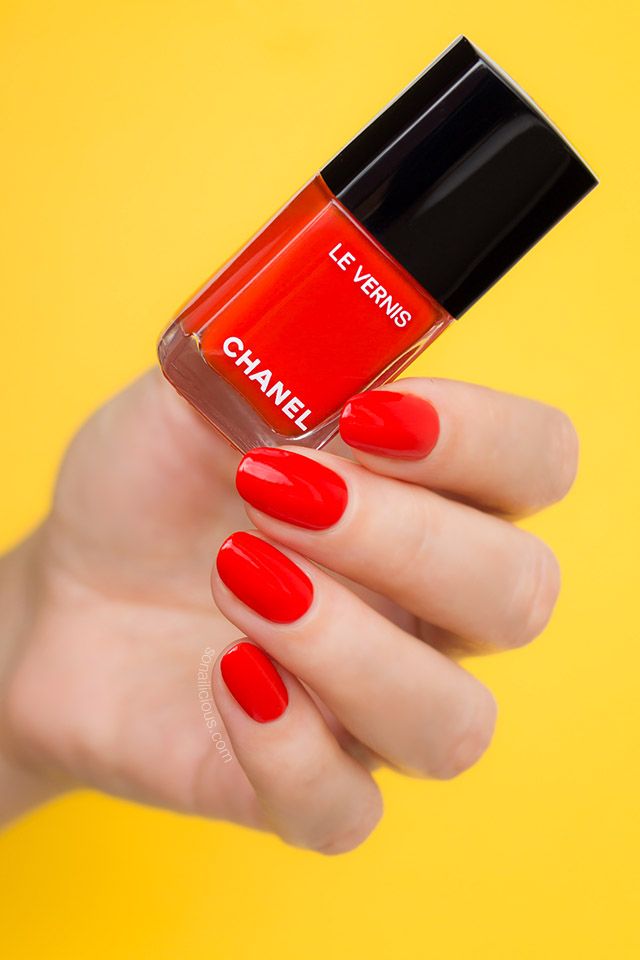 Le Vernis Longwear Nail Colour 719 Richness Chanel Nail Colors Nail Polish Chanel Nail Polish