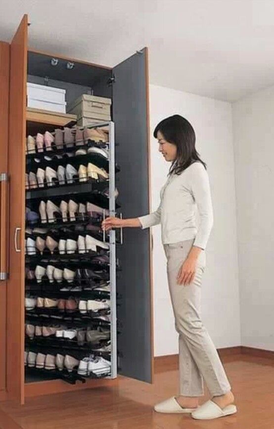 It S Like A Giant Pull Out E Rack For Shoes Love Built It S Like A Giant Pull Out E Rack For Shoes Love Built Ins Pinterest Bedroom Closet Designs And Shoe Storage