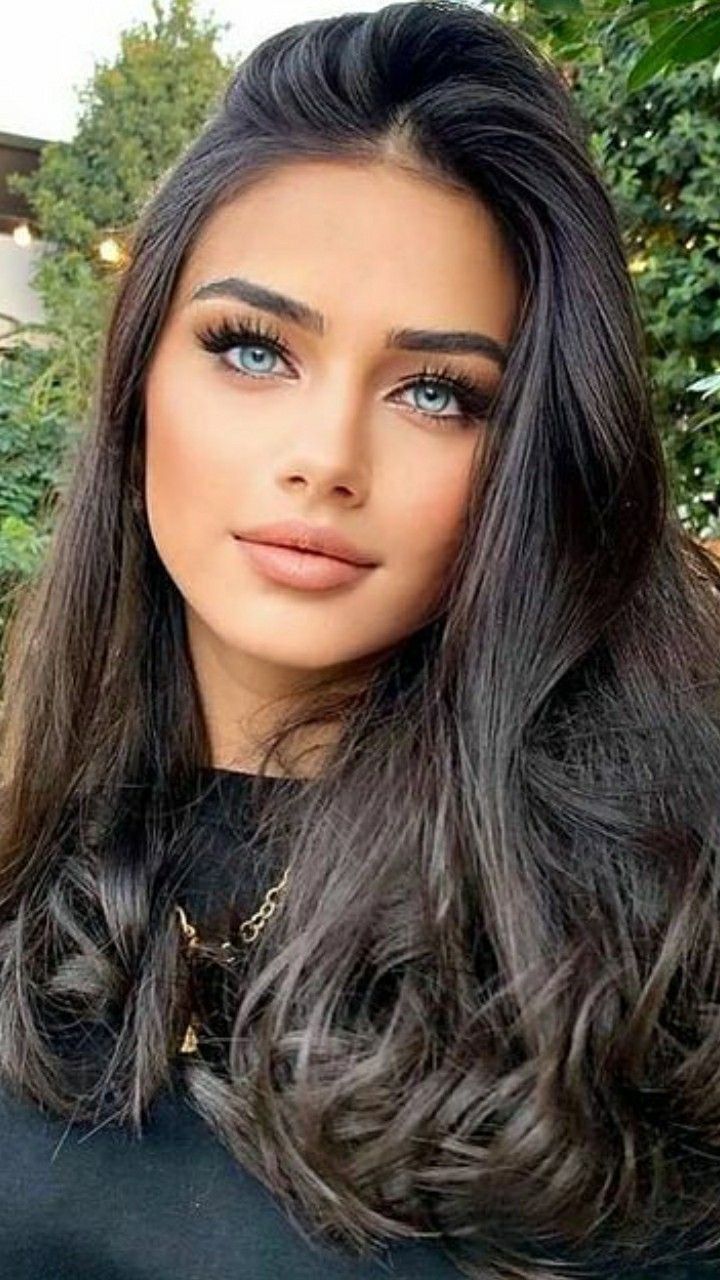 Beautiful Brunettes Pics Beautiful Brunettes Pics