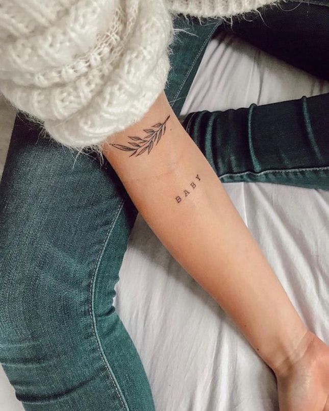 The Perfect Tiny Tattoos to Mix With Delicate Jewelry to Usher in max b tattoos on her