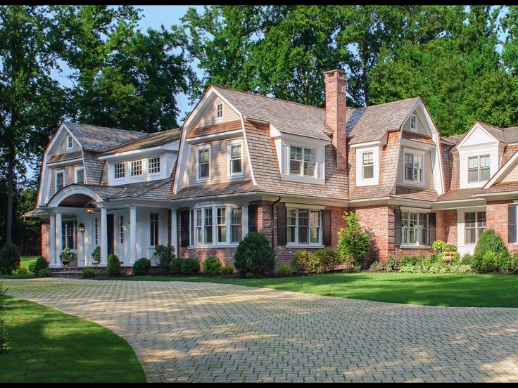 Hampton Home in NY | Hampton homes, Architect, Luxury townhouse