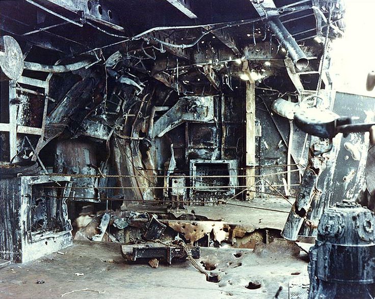 boat crash captains quarters view of the damage to the starboard quarter 5 quot 38 gun boat crash captains quarters view of the damage to the starboard quarter 5 quot 38 gun