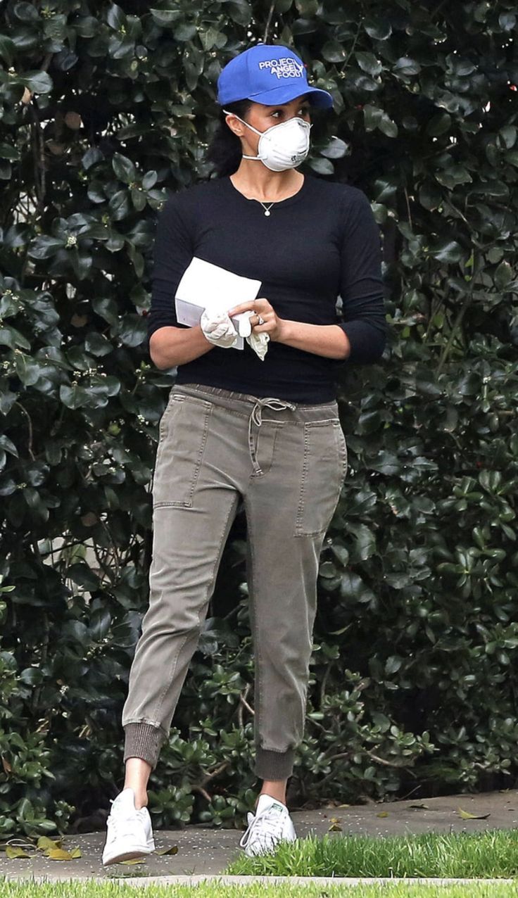 Meghan Markle Is Wearing $17 H&M Dress! - FashionActivation in 2021