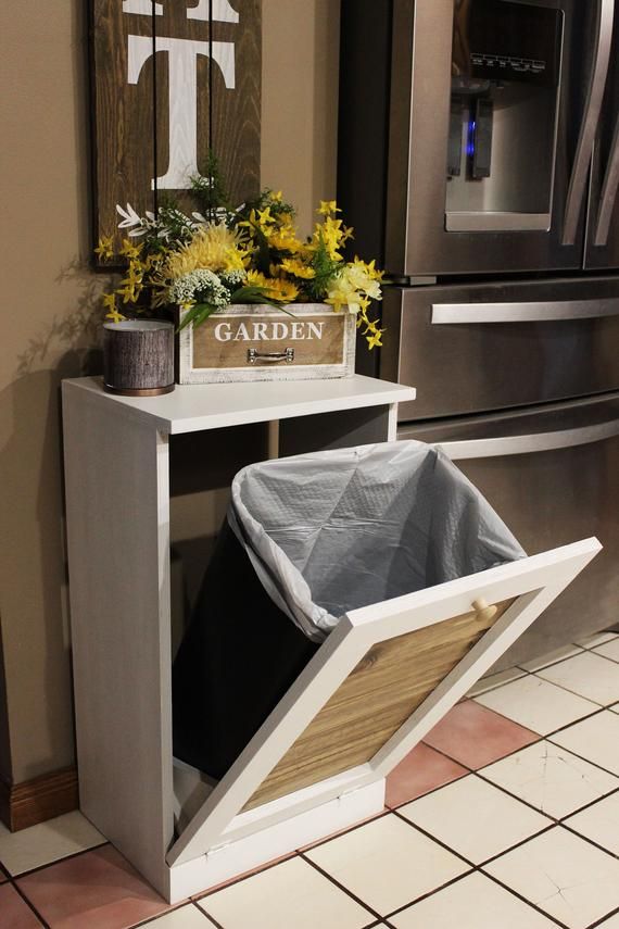 Meuble Cache Poubelles Cacher Les Poubelles Idee Deco Interieur Deco Maison