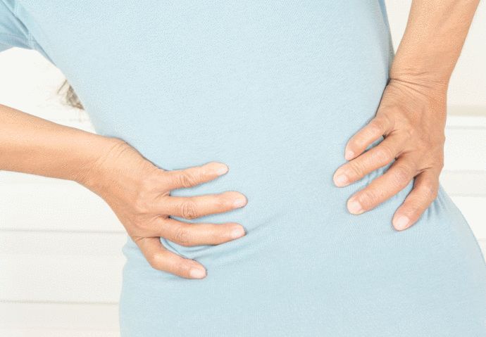 Douleur Bas Du Dos Quel Remede Naturel Pour Calmer Le Mal De Dos Tout Pratique Douleur Bas Du Dos Bas Du Dos Douleur