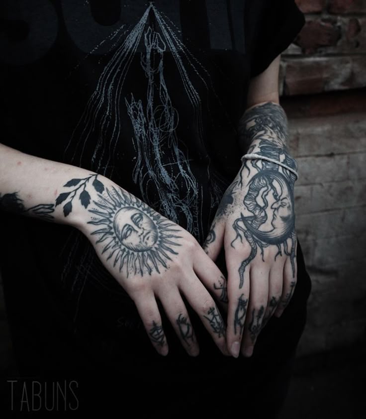 the 25 best hand tattoos ideas on pinterest simple hand tattoos the 25 best hand tattoos ideas on pinterest simple hand tattoos