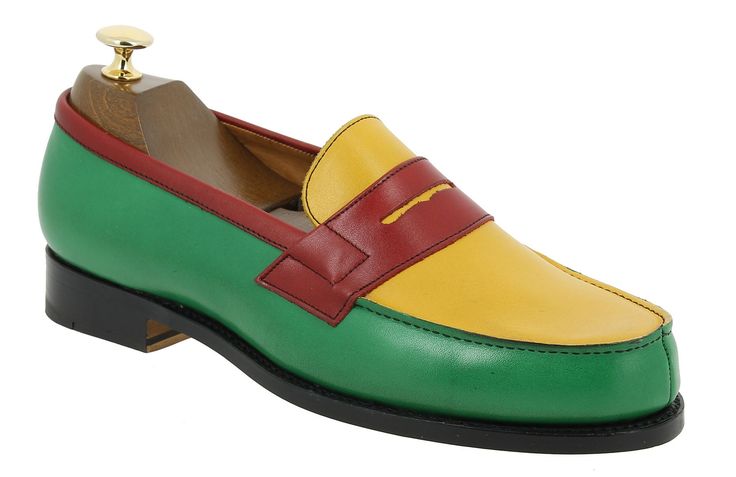 Center 51 vous pr sente le mod le Mocassin John Mendson 2906 cuir