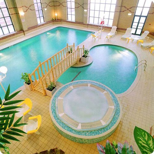Big Houses With Swimming Pools Inside who never dreamed about having its own bath tub/jacuzzi pool? they Big Houses With Swimming Pools Inside who never dreamed about having its own bath tub/jacuzzi pool? they