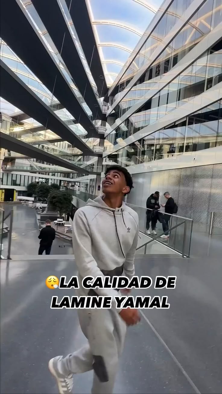 Lamine Yamal 💎 en 2024 | Jugadores de fútbol, Futbol, Humor de fútbol