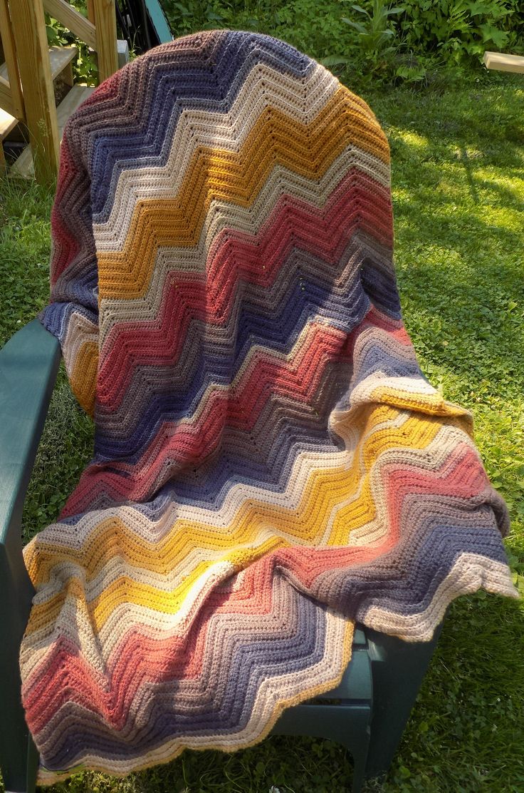 Download Centaur crochet lapghan | Crochet, Learn to crochet, Color patterns