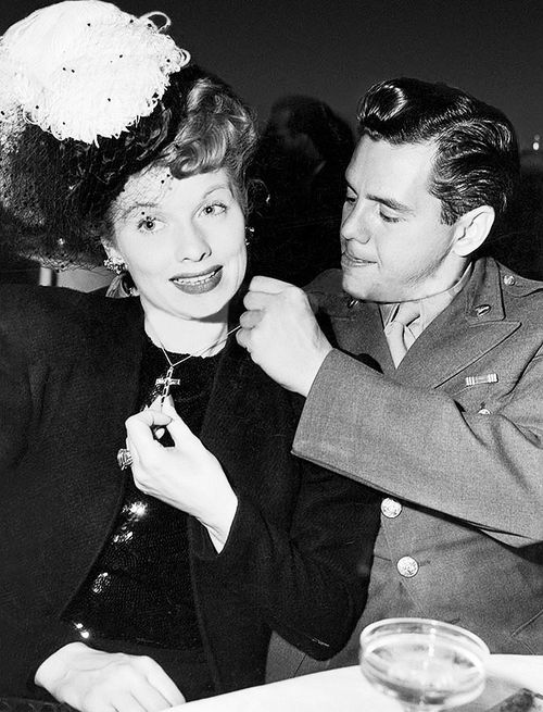696 Best Celebridades Images On Pinterest Celebs Artists And Stars Here Are Lovely Photos From Lucy Desi With Their Beautiful Children Lucie And Jr