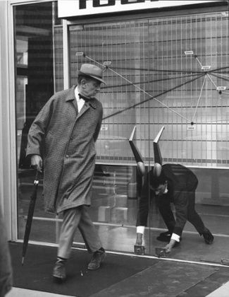 jacques tati s playtime I don't think anyone would deny that playtime is a film featuring a number of different stories with some loosely connected characters likewise. jacques tati s playtime I don't think anyone would deny that playtime is a film featuring a number of different stories with some loosely connected characters likewise.