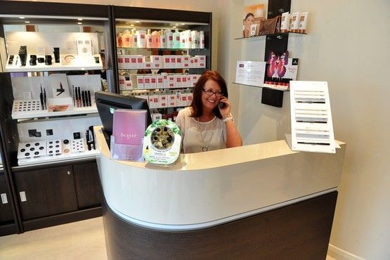 Salon Software News Managingyoursalonreceptioninbusyperiods Salon Software News Managingyoursalonreceptioninbusyperiods