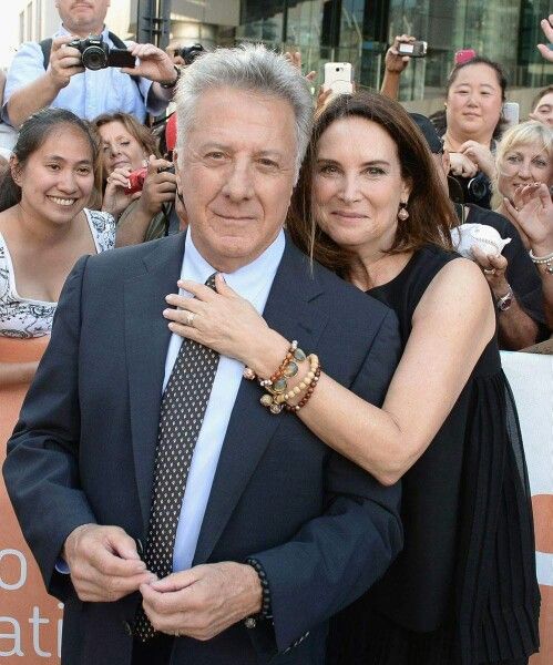 Dustin Hoffman & his wife | Dustin hoffman, Hoffman, People