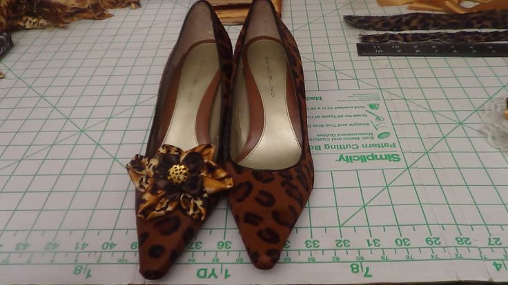 flat front heels