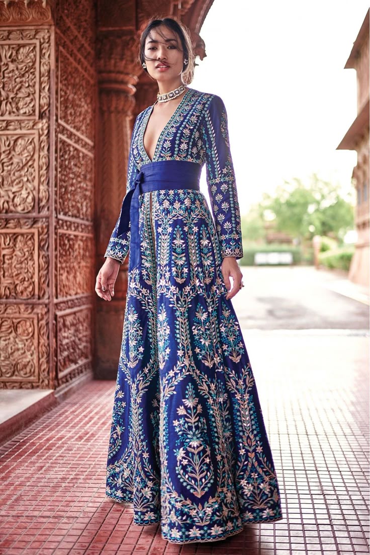 This Exclusive Gown Is An Ultimate Party Wear Collection With The Mesmerizing Co…